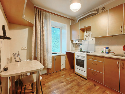 Продам однокомнатную (1-комн.) квартиру, Октябрьская ул, 26А, Турово с