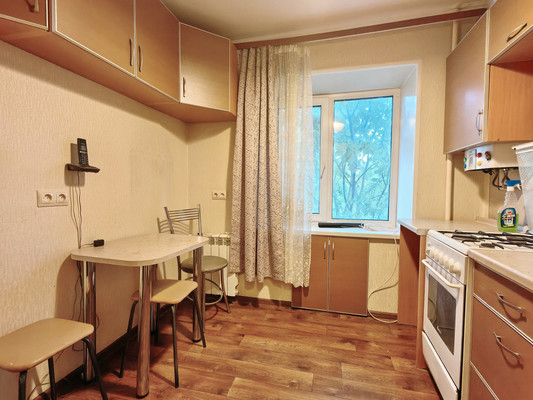 Продам однокомнатную (1-комн.) квартиру, Октябрьская ул, 26А, Турово с