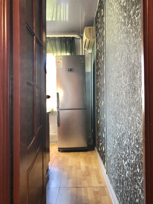 Продам трехкомнатную (3-комн.) квартиру, Карпинского ул, 37, Пенза г