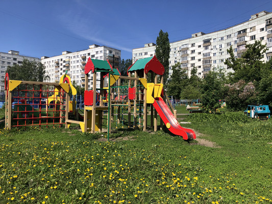 Продам трехкомнатную (3-комн.) квартиру, Карпинского ул, 37, Пенза г