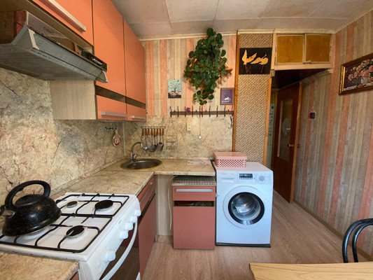 Продам трехкомнатную (3-комн.) квартиру, Юбилейная ул, 17, Люберцы г