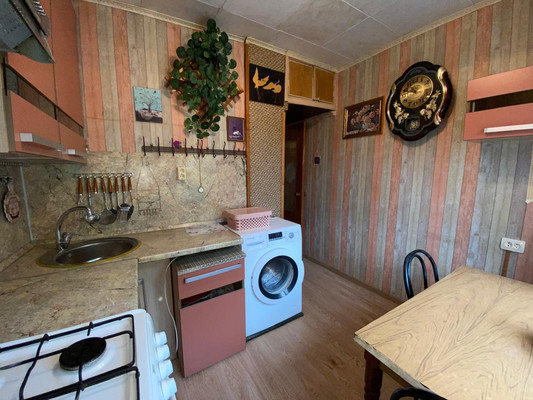 Продам трехкомнатную (3-комн.) квартиру, Юбилейная ул, 17, Люберцы г