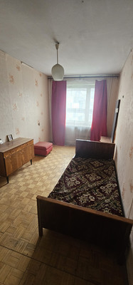 Продам трехкомнатную (3-комн.) квартиру, 26, Спартак п