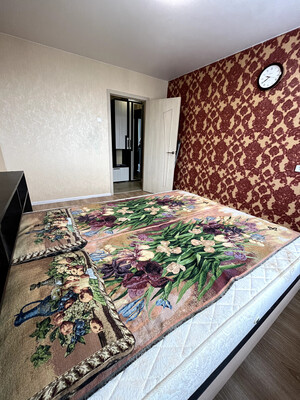 Продам двухкомнатную (2-комн.) квартиру, Солнечная ул, 31к1, Киров г