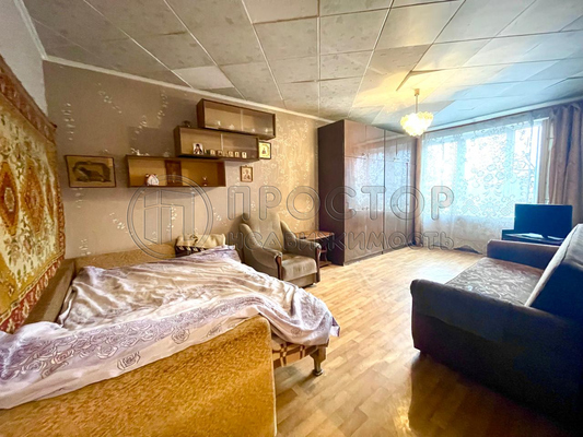 Продам однокомнатную (1-комн.) квартиру, Ореховый б-р, 39к2, Москва г