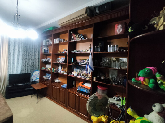 Продам многокомнатную квартиру, Московская ул, 2, Киров г