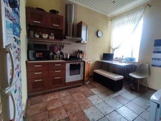 Продам многокомнатную квартиру, Московская ул, 2, Киров г