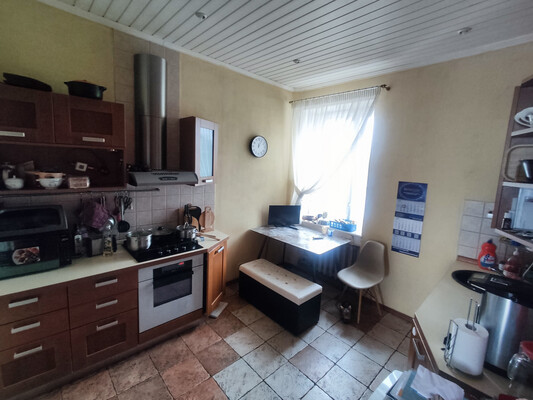 Продам многокомнатную квартиру, Московская ул, 2, Киров г