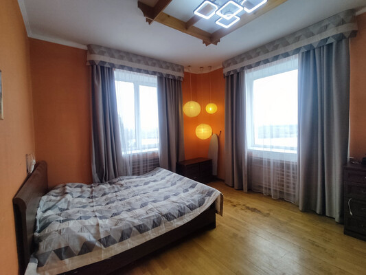Продам многокомнатную квартиру, Московская ул, 2, Киров г