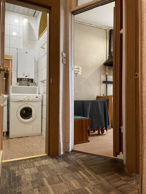 Продам трехкомнатную (3-комн.) квартиру, Лахтинская ул, 25Б, Санкт-Петербург г