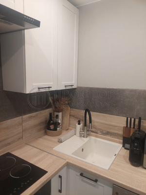 Продам однокомнатную (1-комн.) квартиру, Днепропетровская ул, 3к4, Москва г