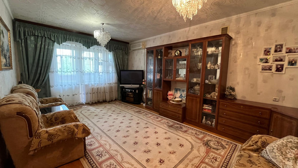 Продам трехкомнатную (3-комн.) квартиру, Ленинский пр-кт, 53А, Йошкар-Ола г
