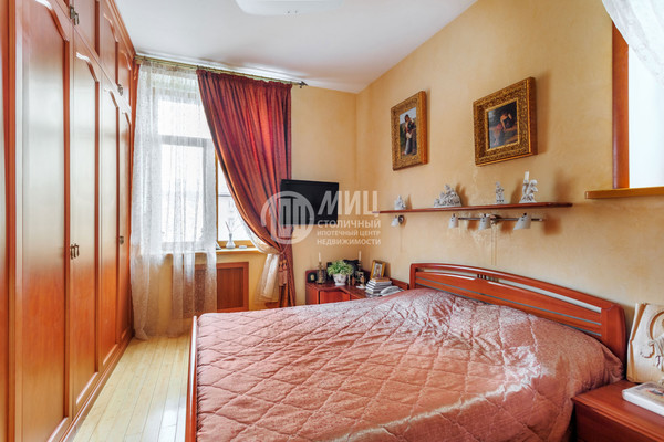 Продам трехкомнатную (3-комн.) квартиру, Садовая-Кудринская ул, 28-30, Москва г