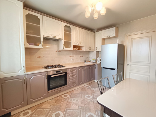 Продам однокомнатную (1-комн.) квартиру, Семчинская ул, 7к1, Рязань г