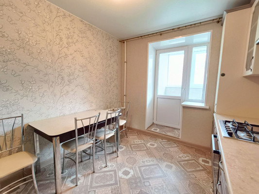 Продам однокомнатную (1-комн.) квартиру, Семчинская ул, 7к1, Рязань г