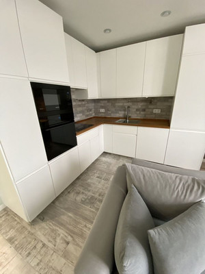 Продам трехкомнатную (3-комн.) квартиру, Таганрогская ул, 132/1, Ростов-на-Дону г