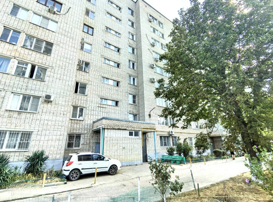 Продам трехкомнатную (3-комн.) квартиру, 40 лет Октября ул, 45, Белореченск г