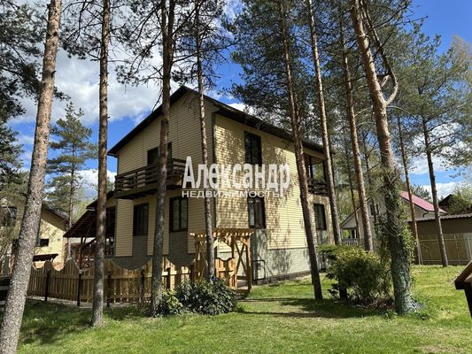 Продам коттедж в поселке Дружное-3, Центральная (Дружное-3 тер. СНТ) ул, Лехтуси массив, 28 км от города