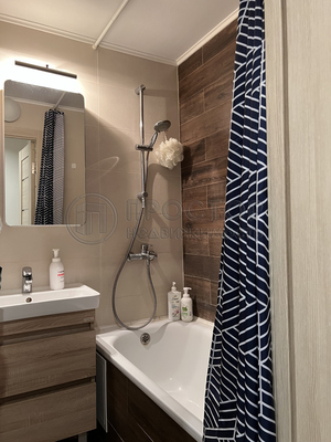 Продам двухкомнатную (2-комн.) квартиру, Большая Андроньевская ул, 20, Москва г