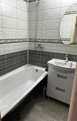 Продам двухкомнатную (2-комн.) квартиру, Новосибирская ул, 8, Москва г