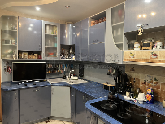 Продам двухкомнатную (2-комн.) квартиру, Гурьянова ул, 2к4, Москва г