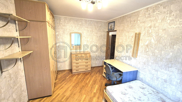 Продам трехкомнатную (3-комн.) квартиру, Кедрова ул, 22, Москва г