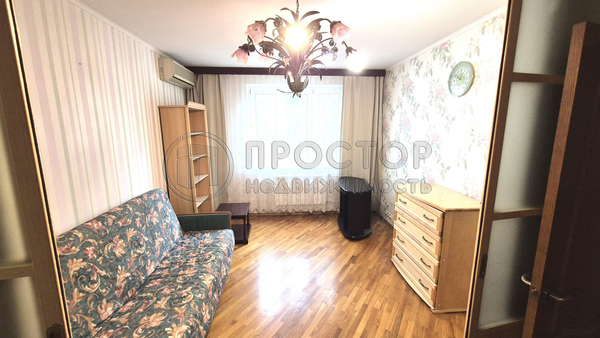 Продам трехкомнатную (3-комн.) квартиру, Кедрова ул, 22, Москва г