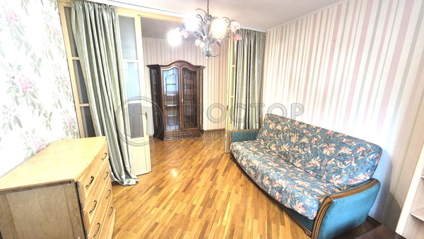Продам трехкомнатную (3-комн.) квартиру, Кедрова ул, 22, Москва г