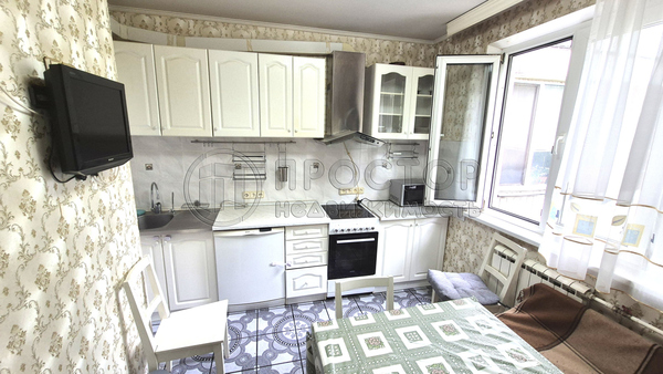 Продам трехкомнатную (3-комн.) квартиру, Кедрова ул, 22, Москва г