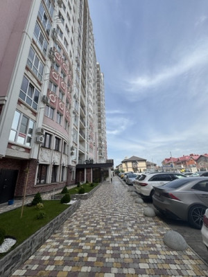 Продам однокомнатную (1-комн.) квартиру, Черниговская ул, 1, Краснодар г