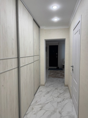 Продам двухкомнатную (2-комн.) квартиру, Ставропольская ул, 226/1, Краснодар г