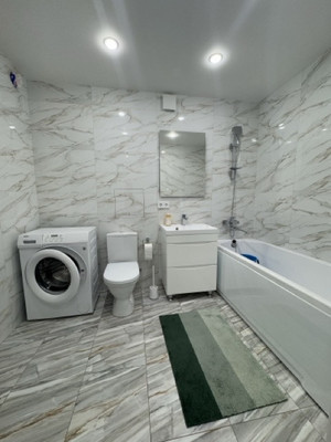 Продам двухкомнатную (2-комн.) квартиру, Ставропольская ул, 226/1, Краснодар г
