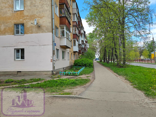 Продам двухкомнатную (2-комн.) квартиру, Некрасова ул, 48, Вологда г