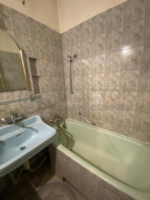 Продам многокомнатную квартиру, Тверская ул, 19, Москва г