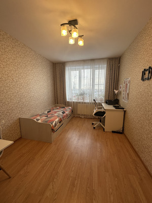 Продам трехкомнатную (3-комн.) квартиру, Полковая ул, 3к1, Куттузи д