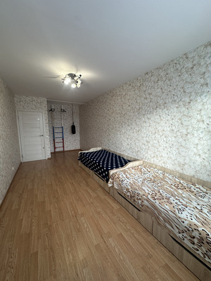 Продам трехкомнатную (3-комн.) квартиру, Полковая ул, 3к1, Куттузи д