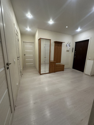Продам трехкомнатную (3-комн.) квартиру, Полковая ул, 3к1, Куттузи д
