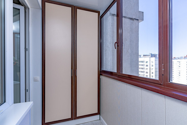 Продам трехкомнатную (3-комн.) квартиру, Коллонтай ул, 6к1, Санкт-Петербург г