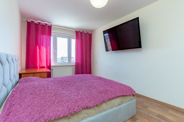 Продам трехкомнатную (3-комн.) квартиру, Коллонтай ул, 6к1, Санкт-Петербург г