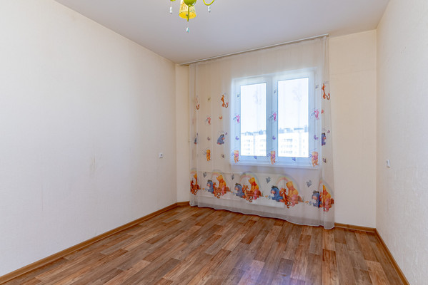 Продам трехкомнатную (3-комн.) квартиру, Коллонтай ул, 6к1, Санкт-Петербург г