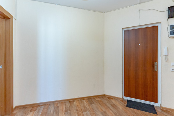 Продам трехкомнатную (3-комн.) квартиру, Коллонтай ул, 6к1, Санкт-Петербург г
