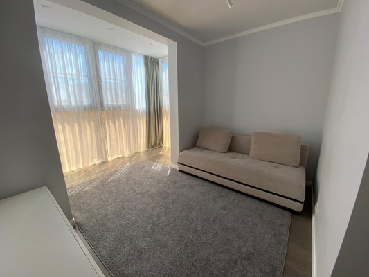 Продам двухкомнатную (2-комн.) квартиру, Южная ул, 27, Новороссийск г