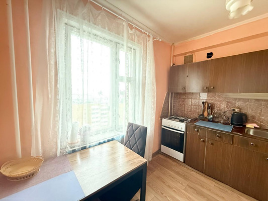 Продам многокомнатную квартиру, 1 Мая ул, 5, Воткинск г