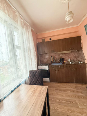 Продам многокомнатную квартиру, 1 Мая ул, 5, Воткинск г
