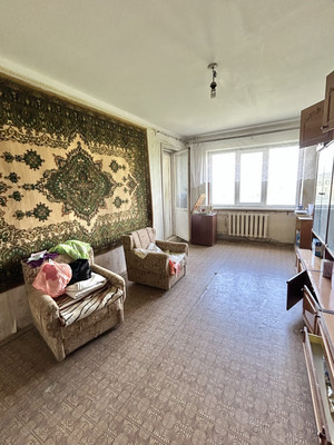 Продам трехкомнатную (3-комн.) квартиру, Лермонтова ул, 35, Симферополь г