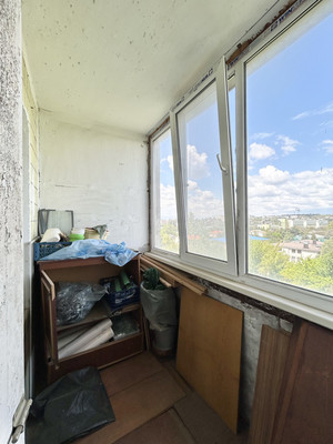Продам трехкомнатную (3-комн.) квартиру, Лермонтова ул, 35, Симферополь г