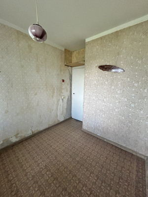 Продам трехкомнатную (3-комн.) квартиру, Лермонтова ул, 35, Симферополь г