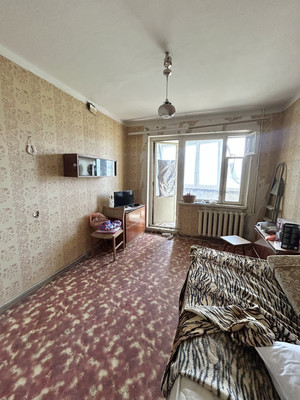 Продам трехкомнатную (3-комн.) квартиру, Лермонтова ул, 35, Симферополь г