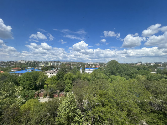 Продам трехкомнатную (3-комн.) квартиру, Лермонтова ул, 35, Симферополь г