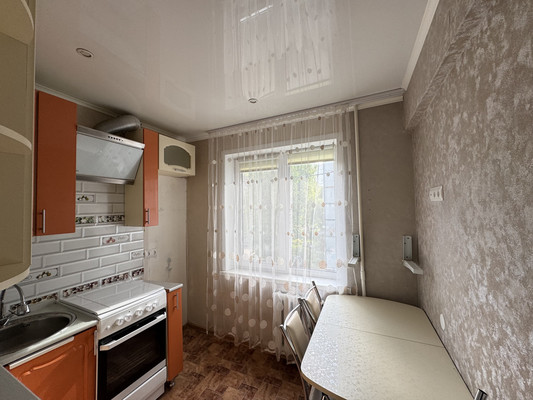 Продам трехкомнатную (3-комн.) квартиру, Авиационная ул, 22, Брянск г